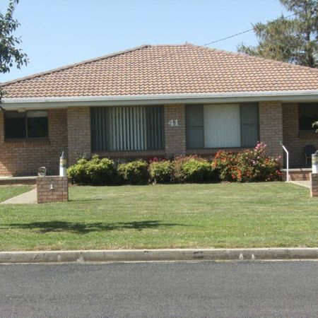1/41 Cross Street, 2370, Glen Innes Nsw - Photo 3