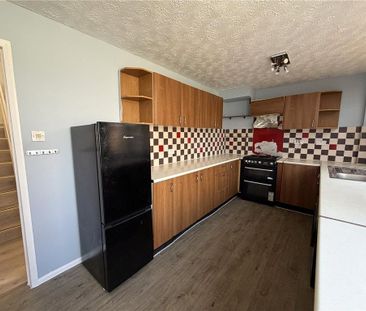 3 bedroom terraced house to rent - Photo 6