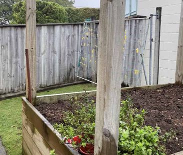 Great Location For This Family Home - Photo 4