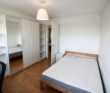 6 bedroom semi-detached house to rent - Photo 2