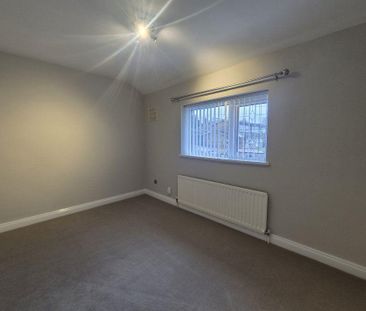 2 bedroom semi-detached house to rent - Photo 4
