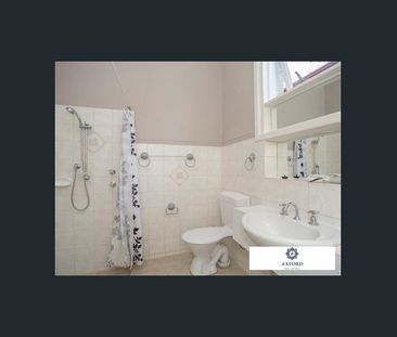 🏡Charming 3-Bedroom 1-Bathroom home in Inglewood - Photo 3