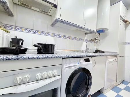 Calle de la Reina, Madrid, Community of Madrid 28004 - Photo 2