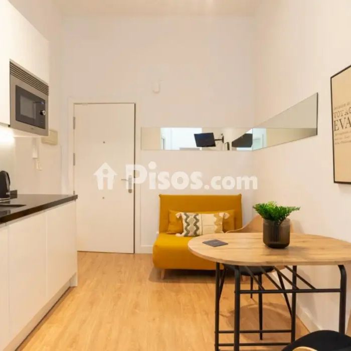Piso en alquiler en Centro - Photo 1