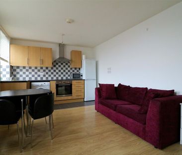 Cambridge Road, Bedford - Photo 1