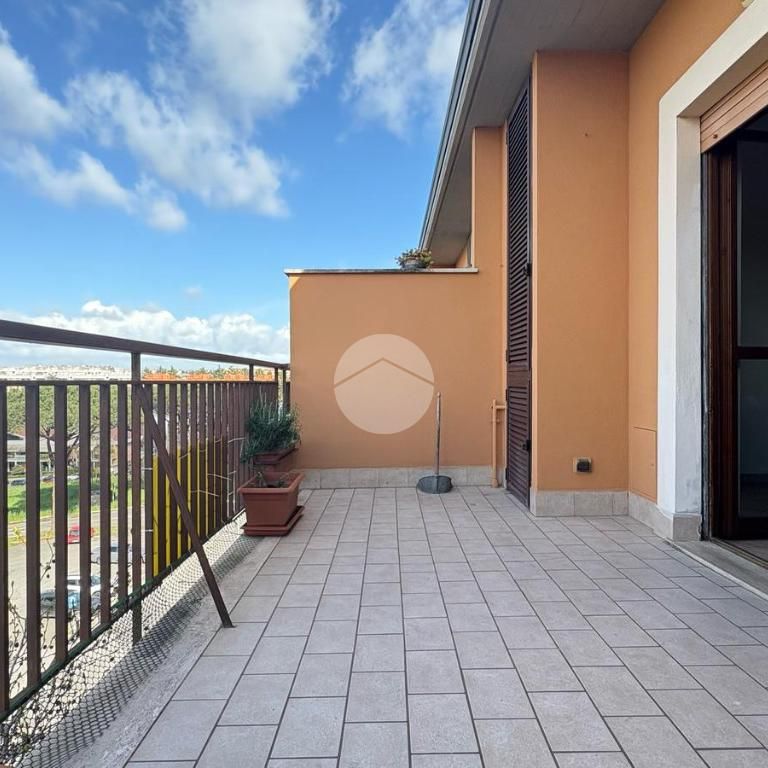Trilocale in affitto - Photo 1