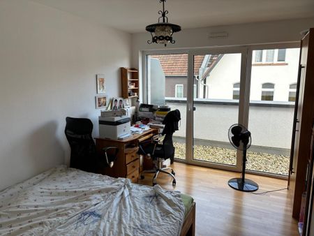 Ein echtes Highlight auf dem Marburger Wohnungsmarkt! Moderne, lichtdurchflutete und wirklich schöne 3 Zimmer-Wohnung mit Dachterrasse, Afföllerstr. 30, Marburg - Foto 5