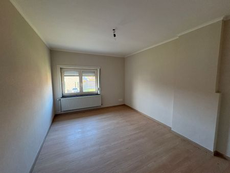 Instapklare gezinswoning met 3 slpk en tuin in Nieuwerkerken - Photo 5