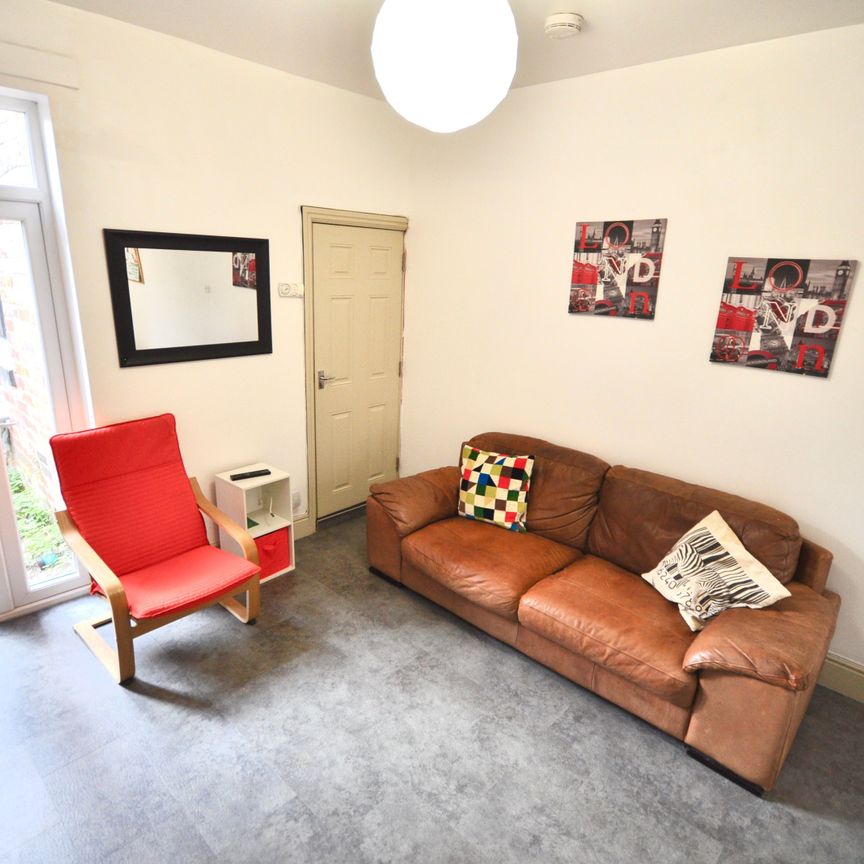 65 Gleave Road - Photo 1