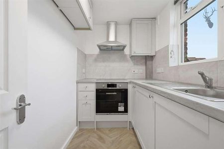 High Street, Epping, CM16 - Photo 5