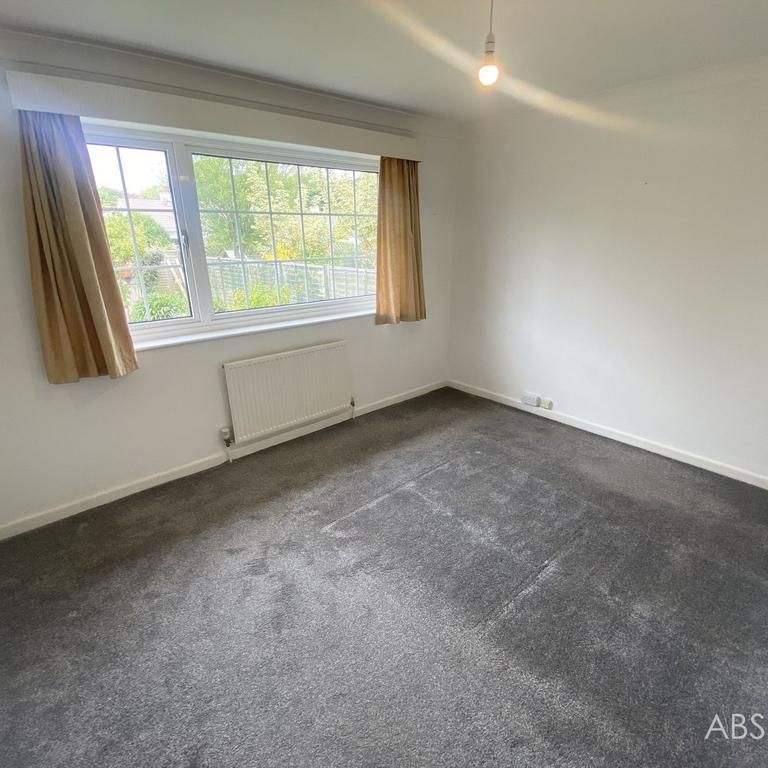 2 bedroom detached bungalow to rent - Photo 1