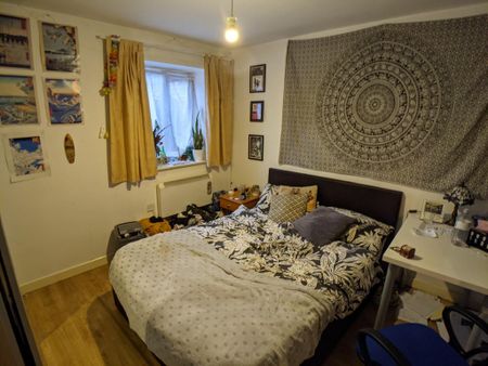 2 bedroom flat to rent - Photo 3