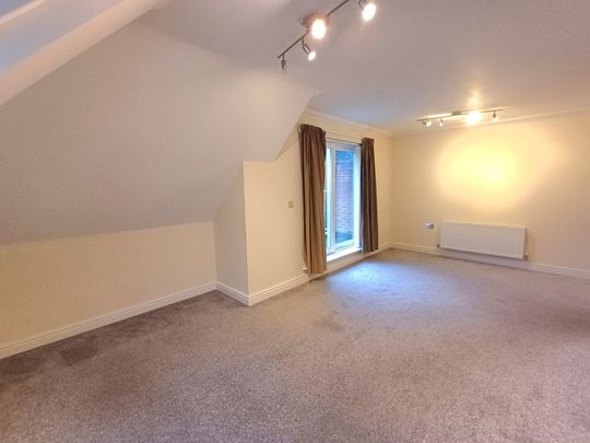 Christchurch Road, Bournemouth - Photo 1