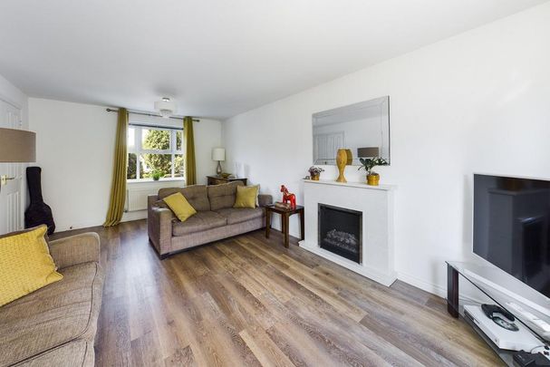 4 bedroom semi-detached house to rent - Photo 1