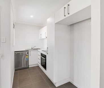 2 Bedrooms unit in a Handy location (Increase to $460 in April) - Photo 2