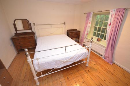 Honeysuckle Cottage, 24, Chapel Hill, Cromford, Derby, DE4 3QG - Photo 3