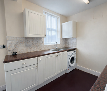 3 bedroom semi-detached house to rent - Photo 6