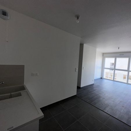 Location Appartement 2 pièces 45 m² Louviers - Photo 3