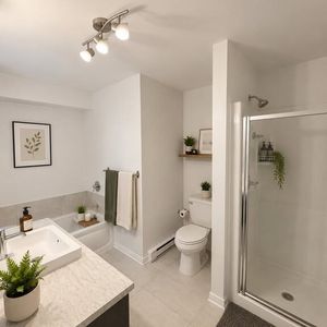 346 Av. De L'Hippodrome #2 - Photo 3