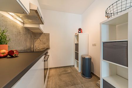 City-Residence: Schick möblierte Wohnung mit Skylineblick in schöner Westendlage - Photo 3