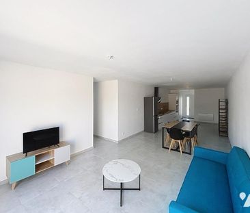 A louer à Partir du 1 er Mai, Maison mitoyenne avec deux places de ... - Photo 2