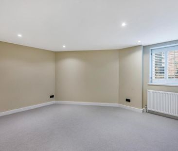 2 bedroom property to rent - Photo 3