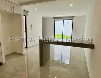 Casa En Renta En Cuautitlan Izcalli, Bosques Del Lago Gis 27-1049. - Photo 1