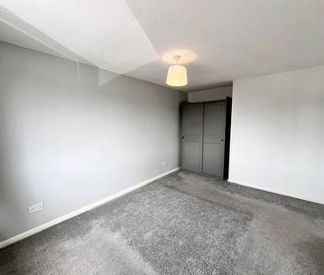 3 bedroom townhouse to rent - Photo 3
