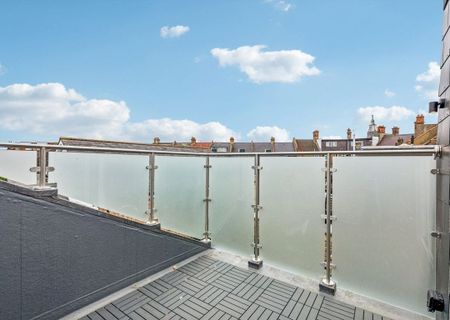 Southcroft Road, SW17 9TR, London - Photo 2