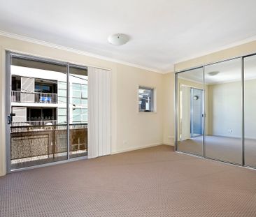 4 Marsden Street, Camperdown. - Photo 2