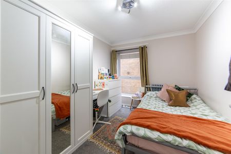 3 bed apartment to rent in Akenside Terrace, Jesmond, NE2 - Photo 4