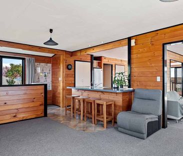 Happy on Hunter Way - Photo 2