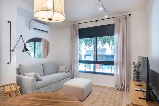 Calle de Sicília, Barcelona, Catalonia 08013 - Photo 1