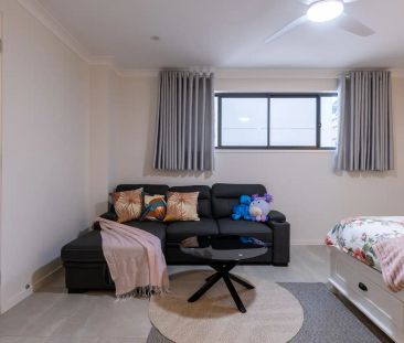 “Fully Furnished Studio in the Heart of South Brisbane” - Photo 5