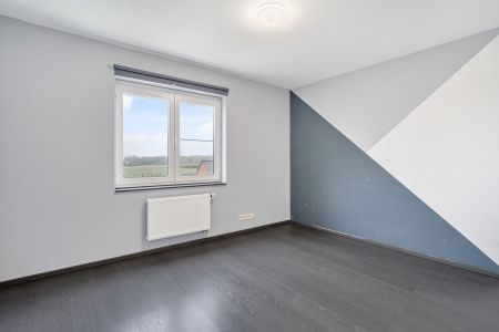 Ruim, lichtrijk appartement met autostaanplaats te Herzele! - Foto 3