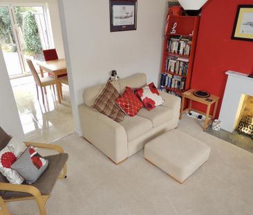 2 bedroom semi-detached house to rent - Photo 3