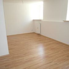 Leißnerstr. 24, Wohnung 1 ~~~ Einbauküche vom Vormieter gegen Entgelt möglich, Rollstuhlgerecht, sep. Gartenanteil mit Terrasse, Bad mit großer ebenerdiger Dusche, Gäste-WC - Photo 1