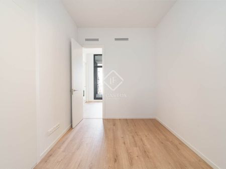 Barcelona, Catalonia 08025 - Photo 3