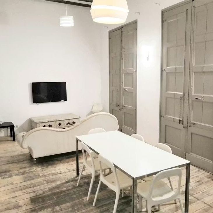 Carrer de Mirallers, Barcelona, Catalonia 08003 - Photo 1