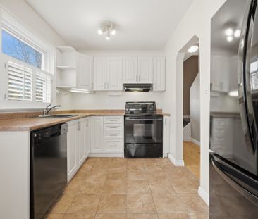 For Lease - 49 McCaul Street, Brampton, Ontario - Photo 1