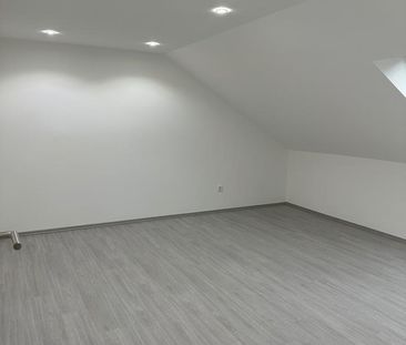 Dachgeschosswohnung zu vermieten - Foto 1