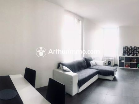 Location Appartement 3 pièces 48 m2 à Corbeil-Essonnes - Photo 3