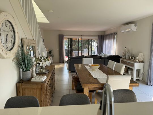 Carrum Downs - Photo 1