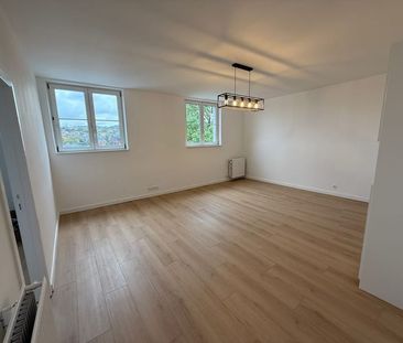 Appartement te huur - Photo 1