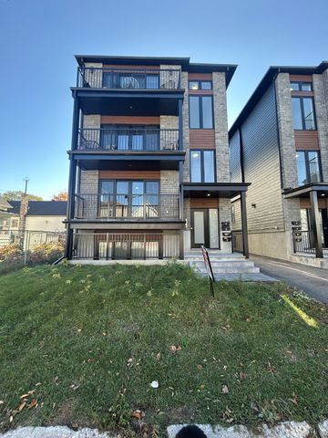 342 Shakespeare Street - 2 - Photo 4