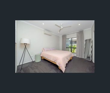 Stunning Family Home in Burdell - Photo 6