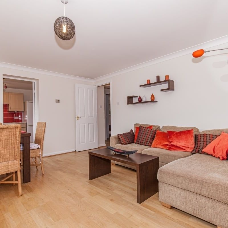 Bennett Crescent, Cowley - Photo 1