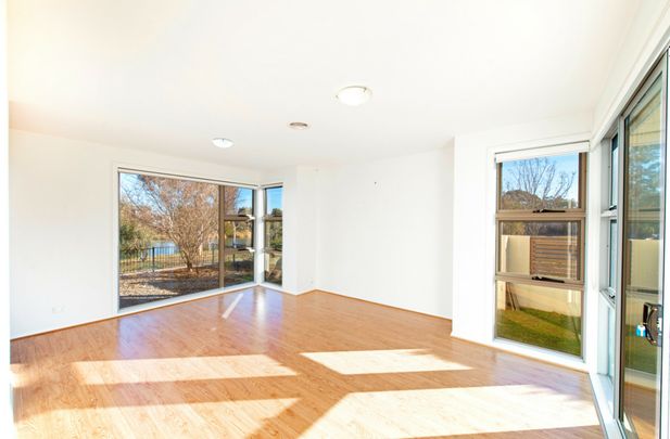 Four Bedroom, 3 Bathroom Townhouse - Photo 1