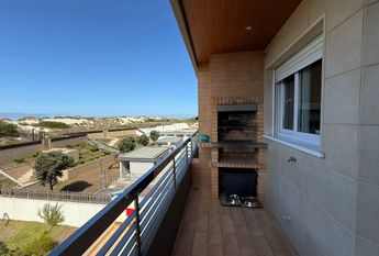 T2 na 1º linha da Praia da Barra com terraço vista mar!