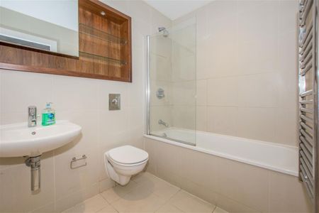 Admiral House, Cardiff - Photo 3